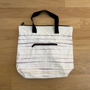 Vuori Aloha Bag